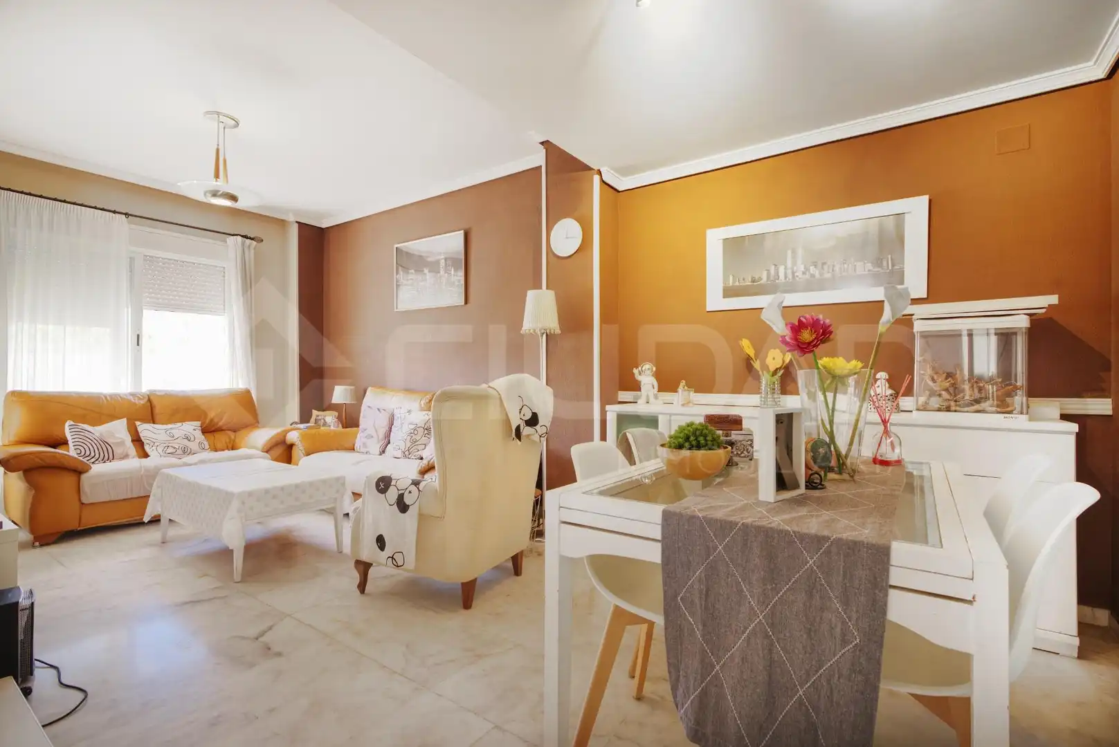 Living room of Houses for sale in San Juan de Aznalfarache  with Air Conditioner, Private garden and Community pool