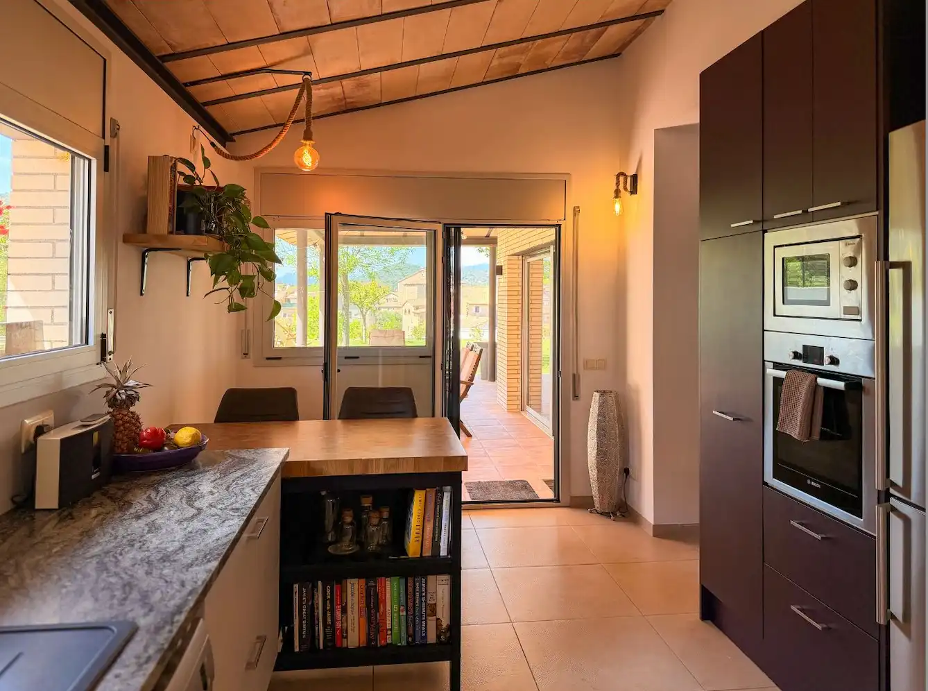 Cocina de Casa o chalet en venta en Celrà con Aire acondicionado, Calefacción y Jardín privado