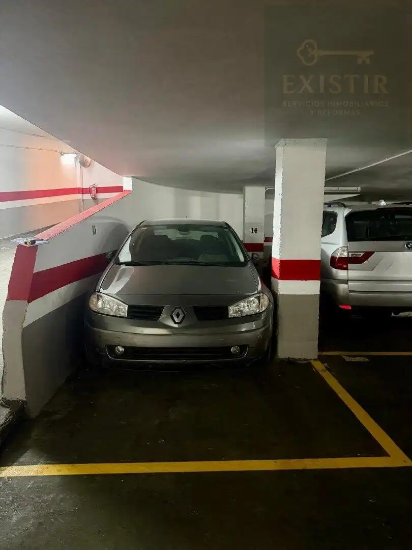 Parking à vendre à San Pablo y Santa Marina, imagen 2