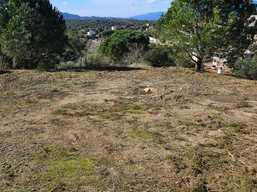 Terreny residencial en venda a Carrer de Vilobí d'Onyar 15