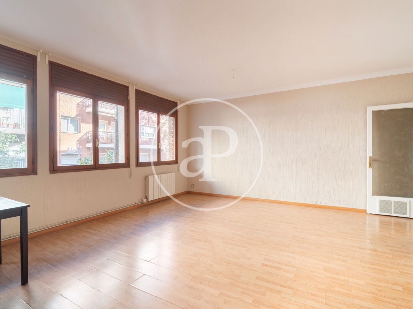 Living room of Flat for sale in  Barcelona Capital  with Air Conditioner, Heating and Balcony