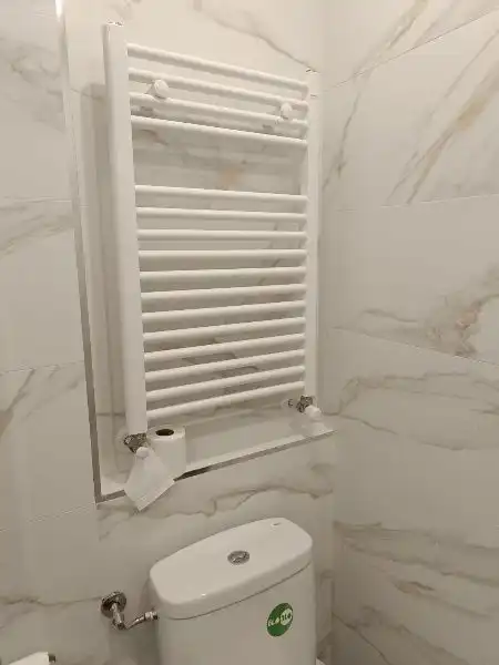 Bathroom of Flat for rent in Getxo   with Heating, Terrace and Furnished