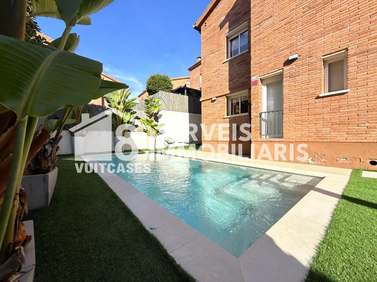 Swimming pool of Houses for sale in El Masnou  with Heating, Private garden and Terrace