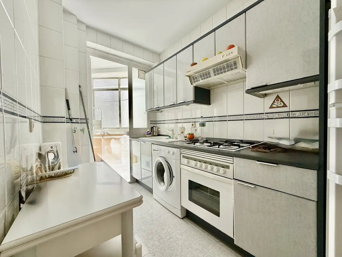 Kitchen of Flat for sale in Madrid  with Heating, Parquet flooring and Terrace