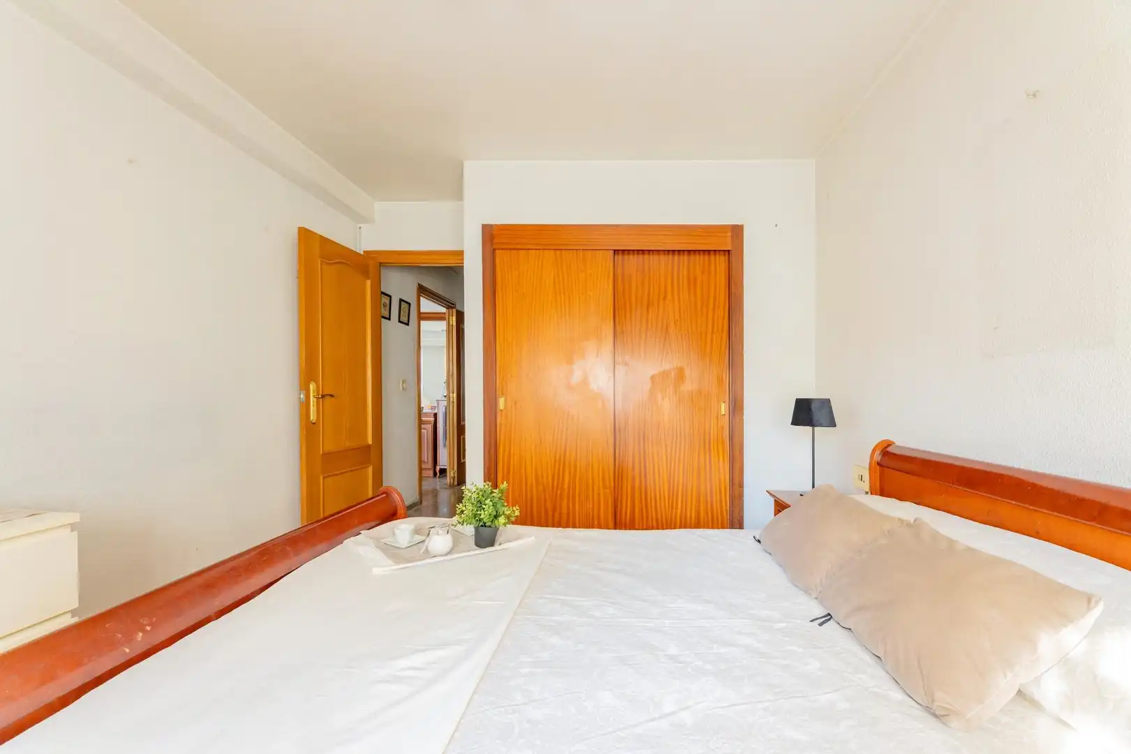 Habitación de Piso en venta en Valencia con Trastero, Balcón y Alarma