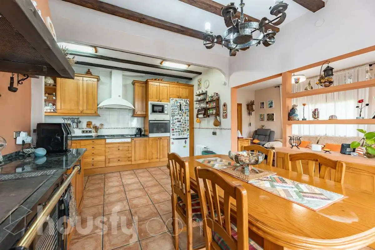 House with pool for sale in Avinguda de Corbera ., imagen 15