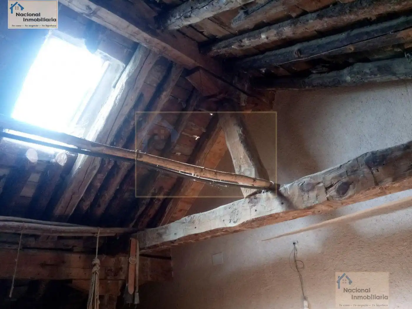 Casa o xalet en venda en Torre Val de San Pedro amb Calefacció, Moblat i Alarma