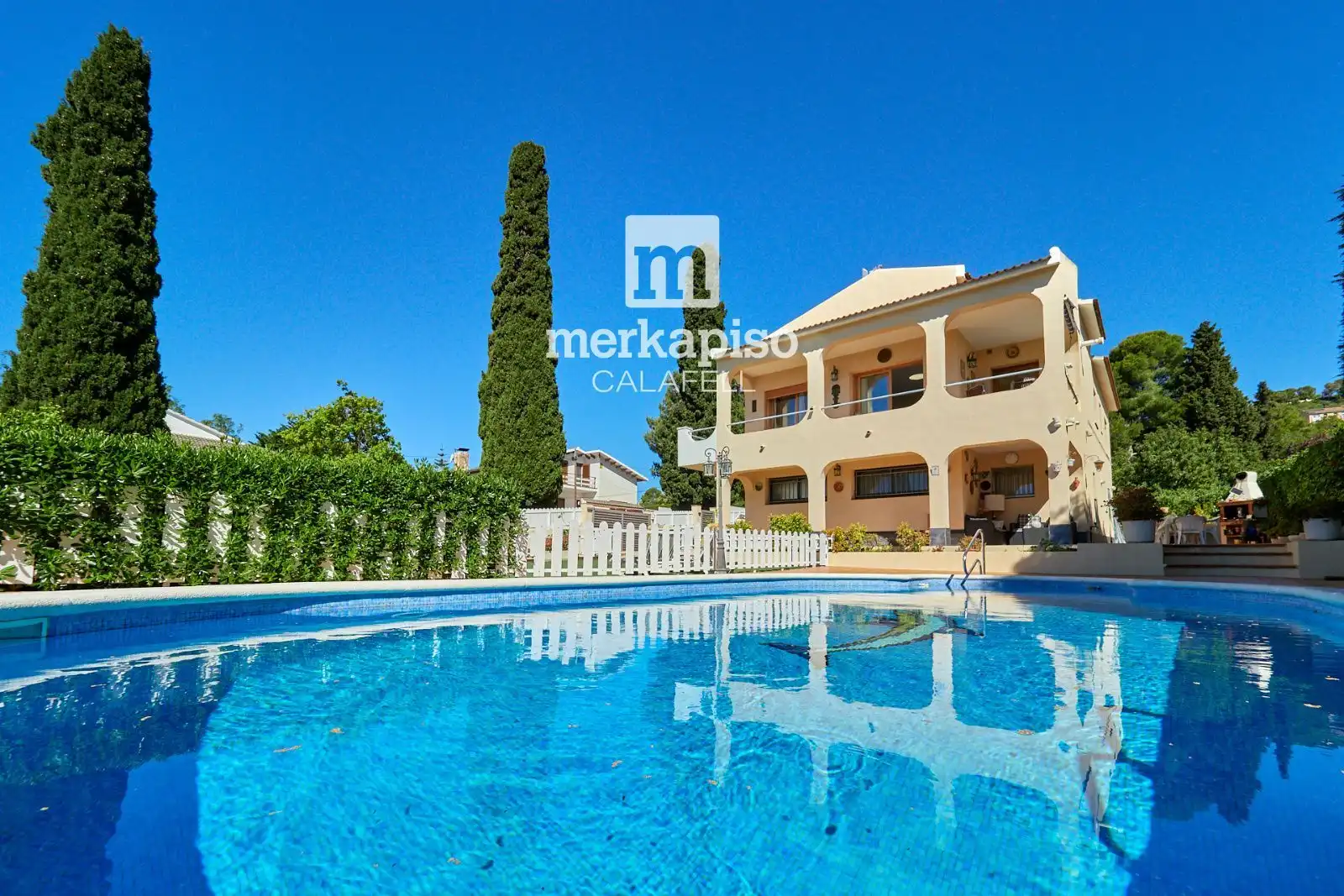 Villa mit Pool zum Verkauf in Masos