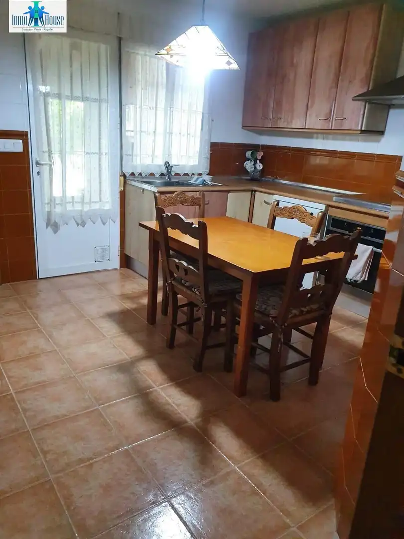 Cuina de Casa o xalet en venda en Motilleja amb Aire condicionat, Jardí privat i Terrassa