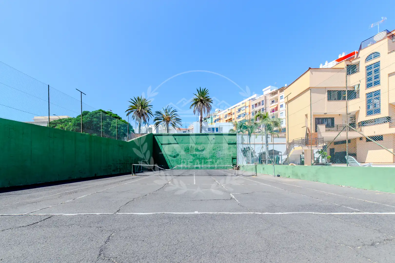Aparcament de Casa o xalet en venda en Santa Cruz de Tenerife amb Aire condicionat, Calefacció i Jardí privat