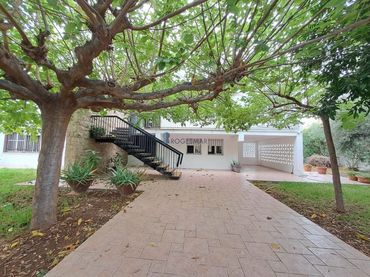 Villa con giardino in vendita a Carrer Ramón y Cajal 5