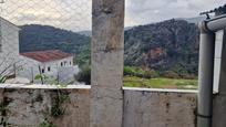 Vista exterior de Casa o xalet en venda en Benaoján amb Terrassa i Balcó