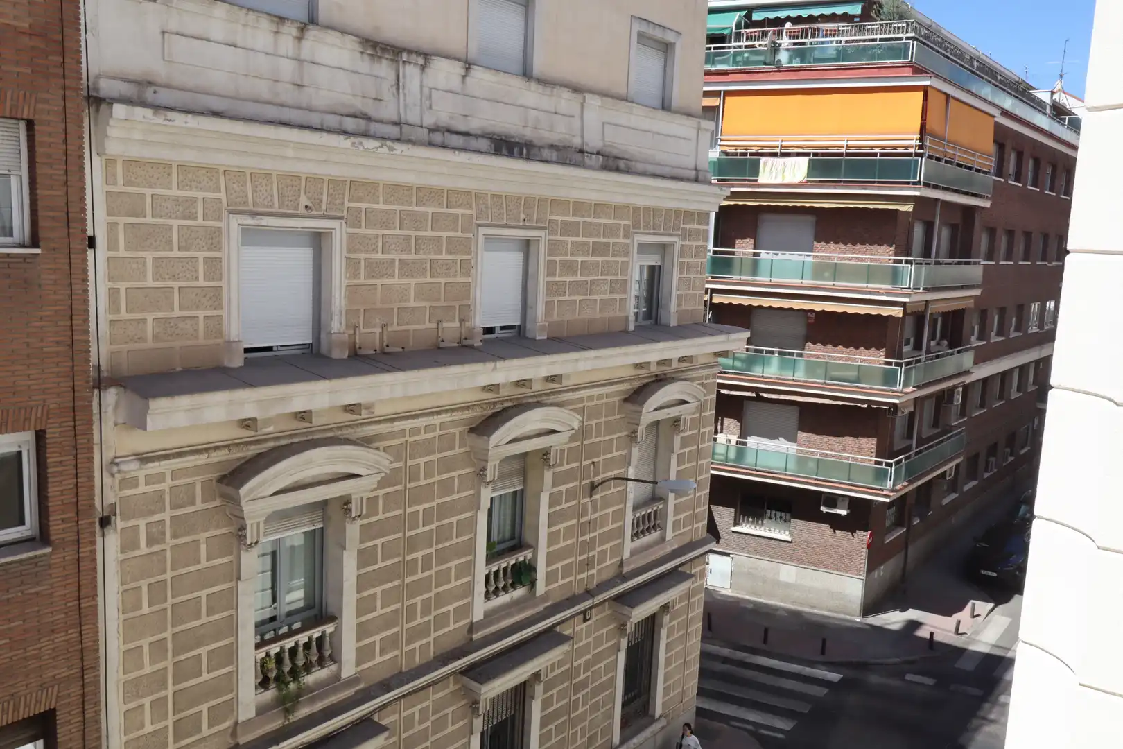 Außenansicht von Wohnung zum Verkauf in Madrid mit Klimaanlage, Heizung und Abstellraum