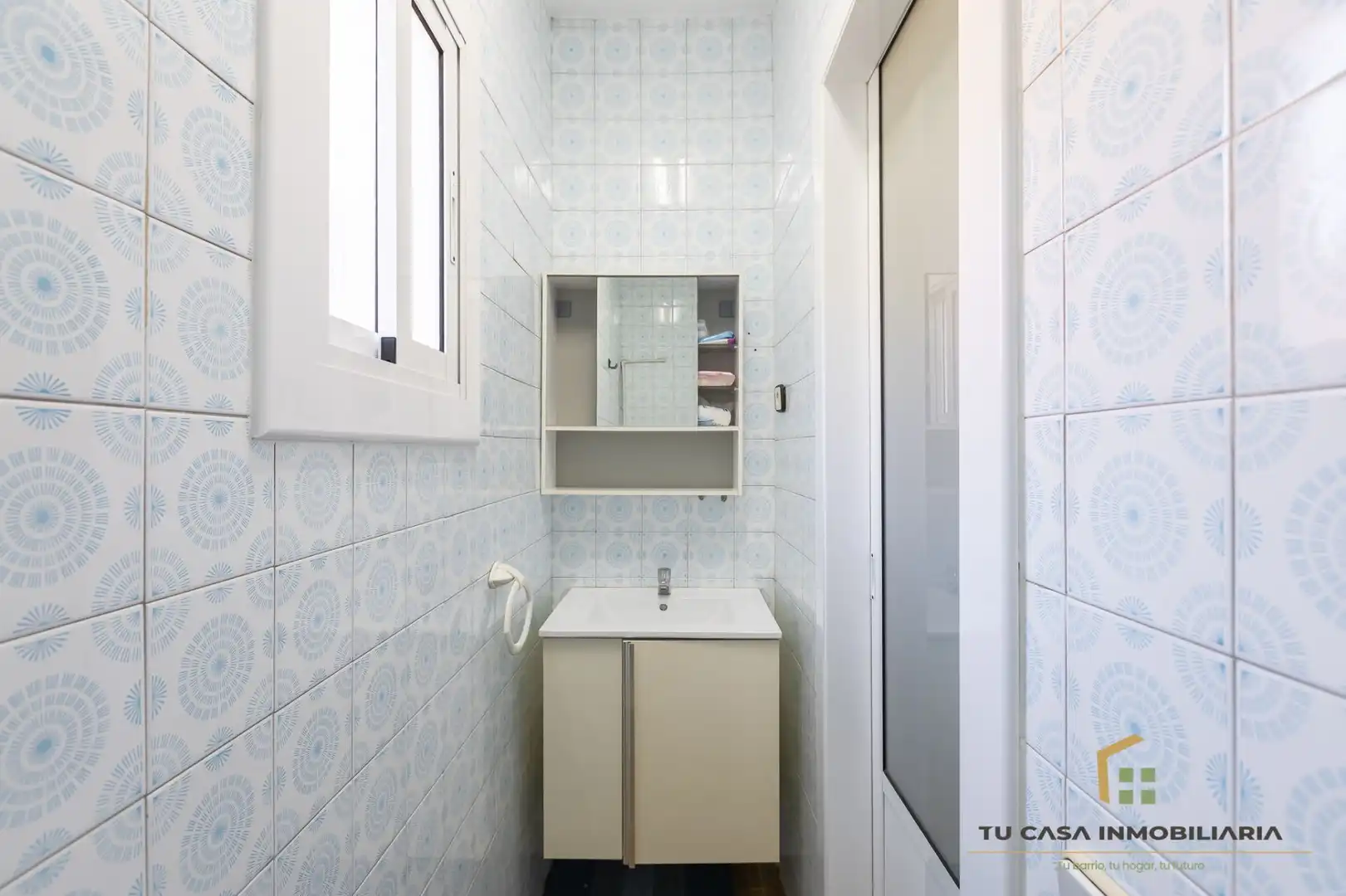 Badezimmer von Wohnung zum Verkauf in Badalona mit Klimaanlage