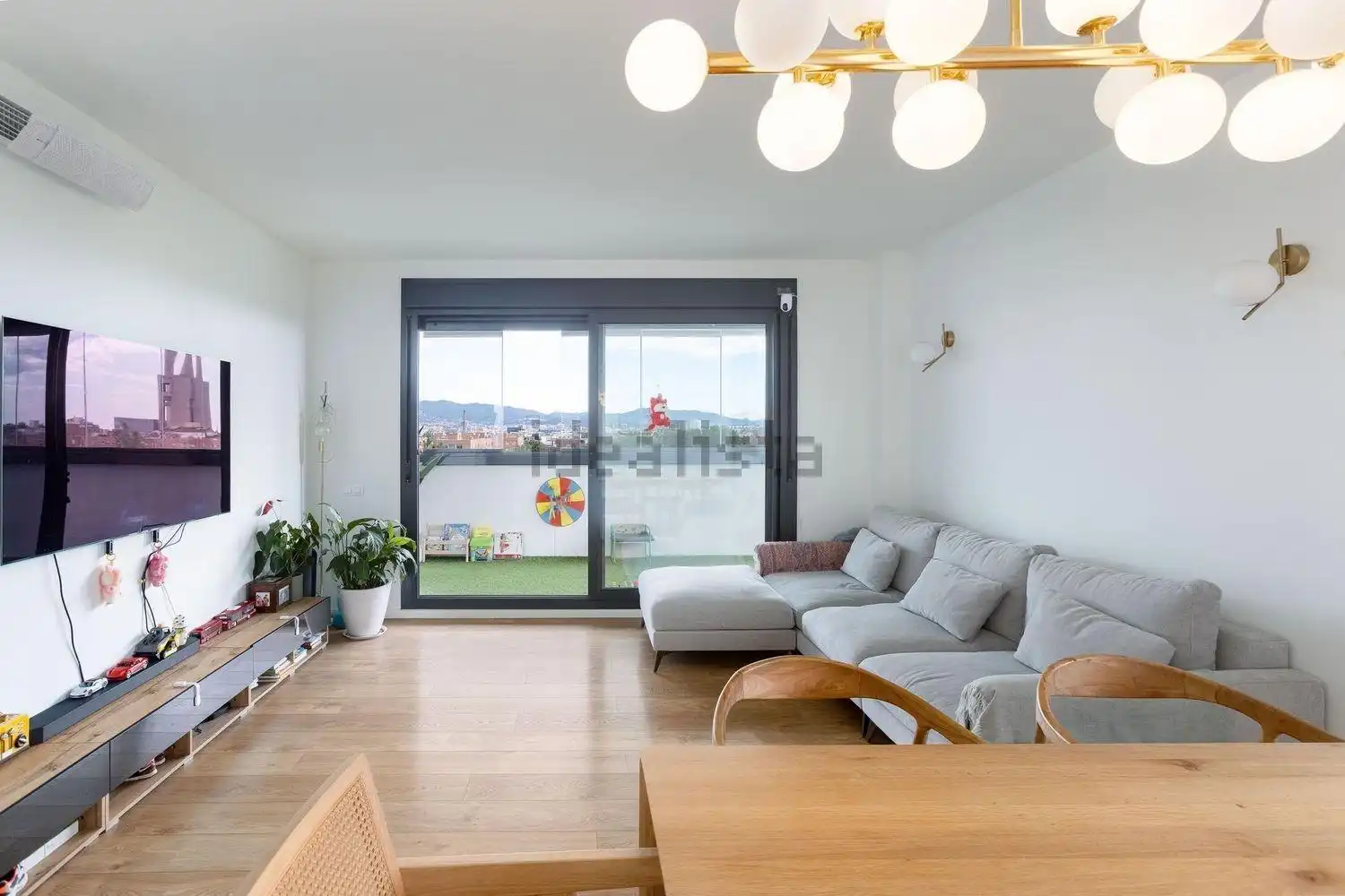 Wohnzimmer von Dachboden zur Miete in Sant Adrià de Besòs mit Klimaanlage, Heizung und Privatgarten