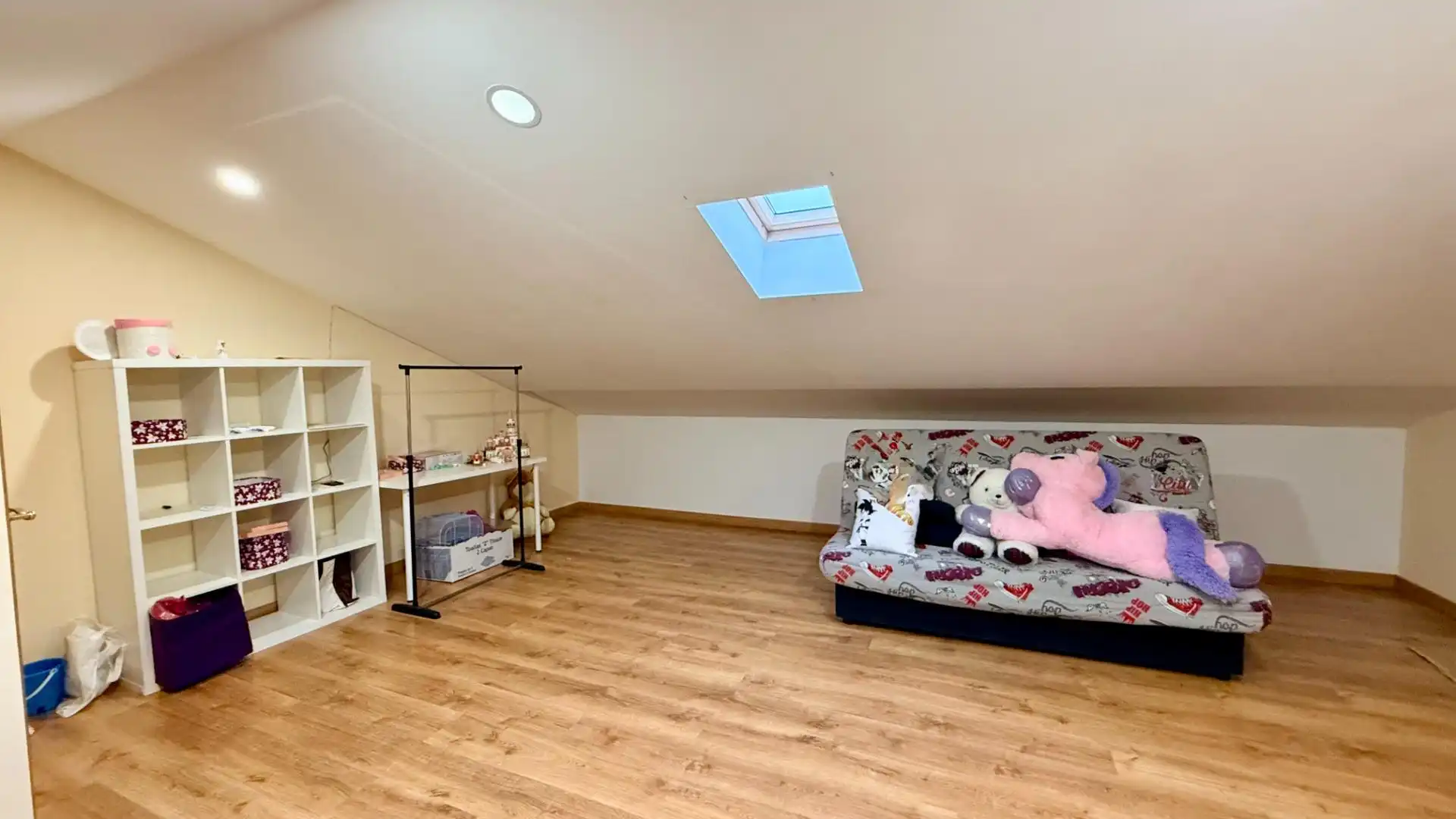 Einfamilien-Reihenhaus zum Verkauf in Cuéllar mit Heizung, Privatgarten und Abstellraum