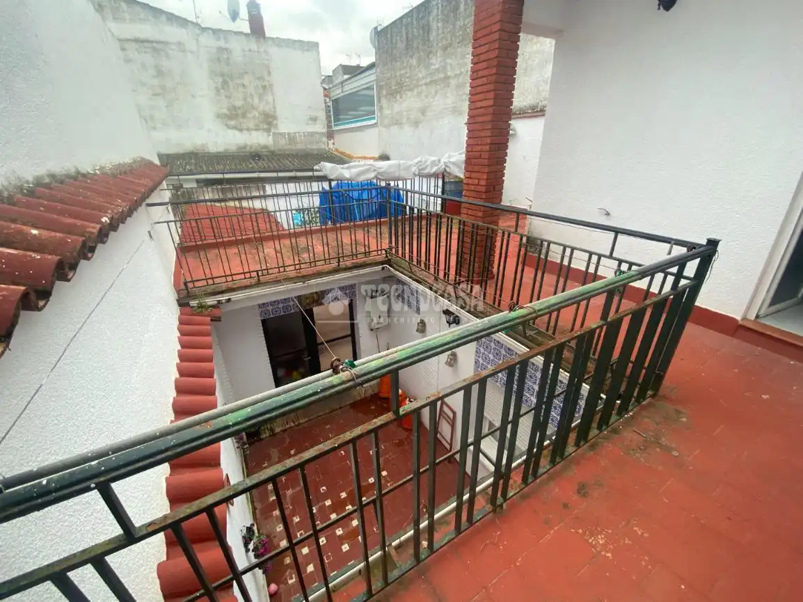 Terraza de Casa adosada en venta en Sanlúcar la Mayor