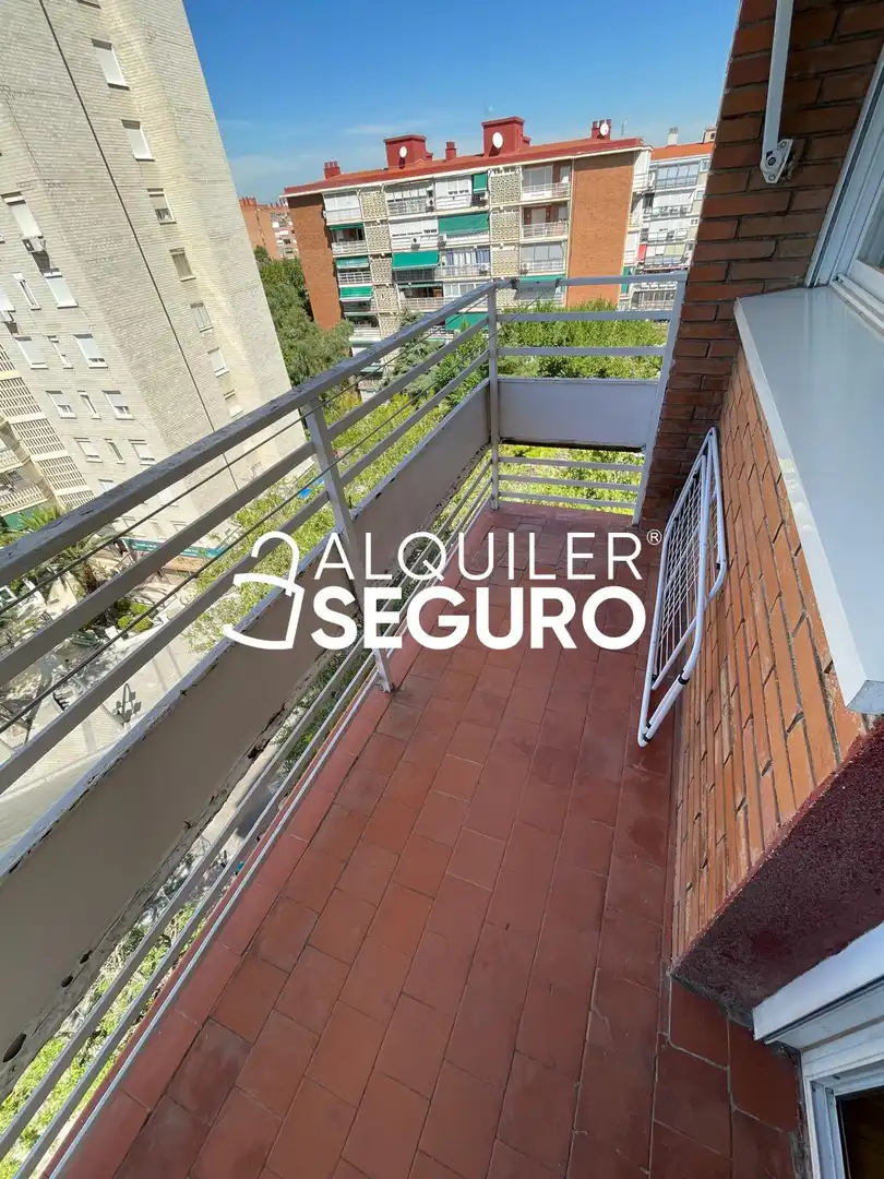 Terrassa de Pis de lloguer en Madrid amb Calefacció, Terrassa i Moblat