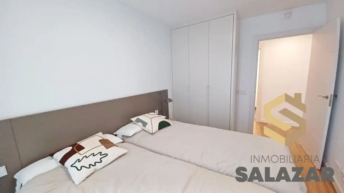 Habitación de Piso de alquiler en Bilbao  con Calefacción, Terraza y Balcón