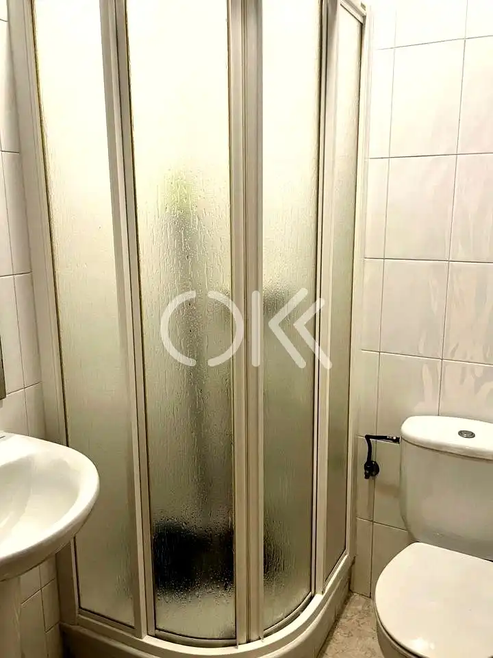 Bathroom of Ground floor for rent in Coria  with Air Conditioner, Heating and Furnished