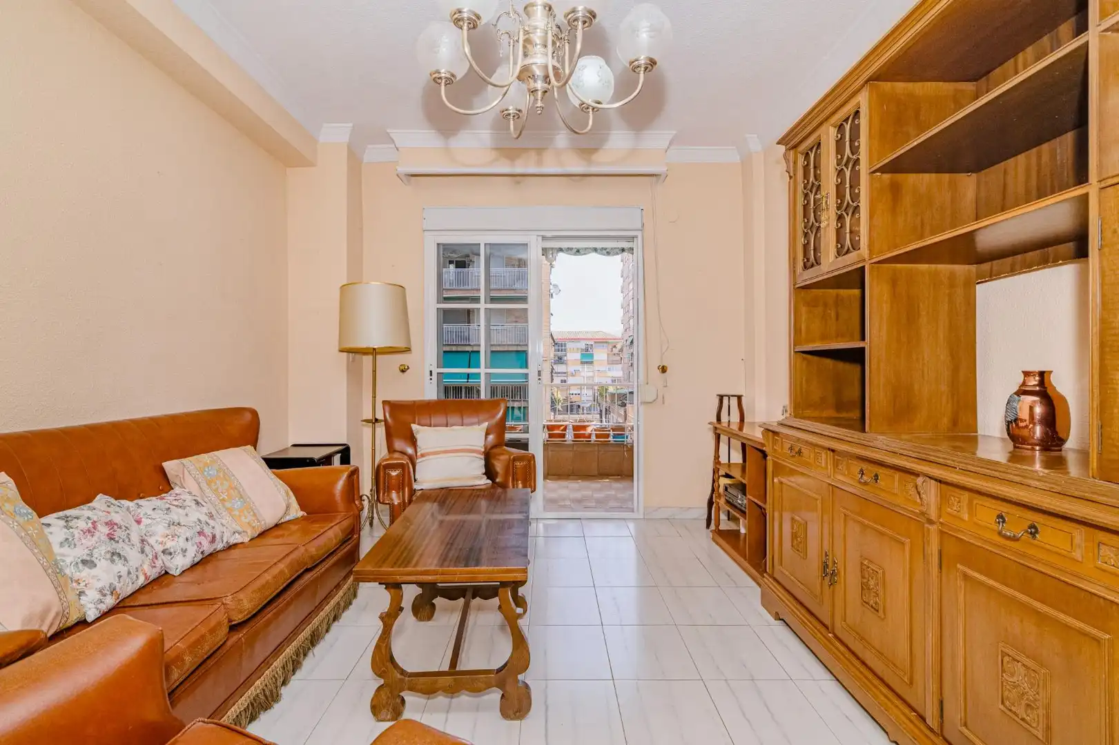 Sala de estar de Piso en venta en Granada con Balcón
