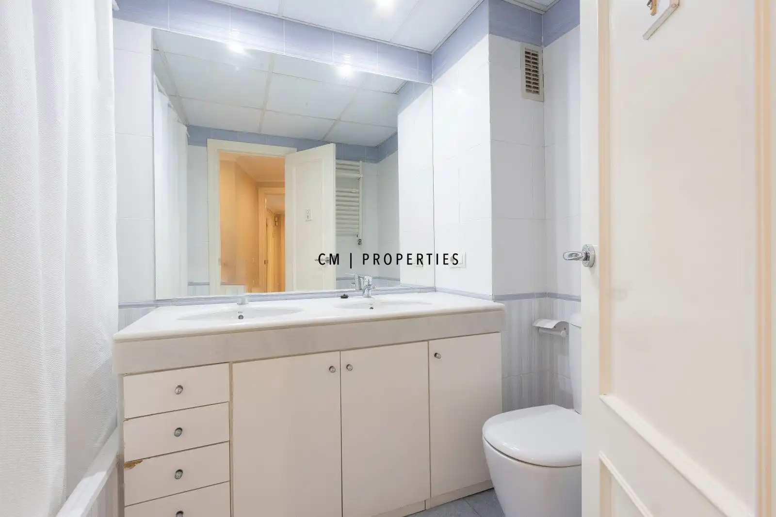 Baño de Piso de alquiler en Valencia con Aire acondicionado, Calefacción y Parquet