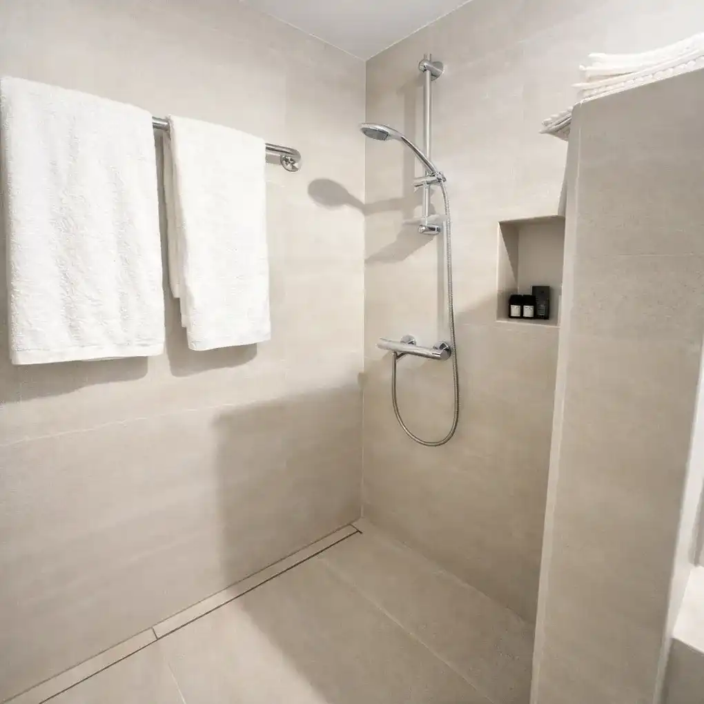 Badezimmer von Wohnung zum Verkauf in Vitoria - Gasteiz mit Heizung und Terrasse