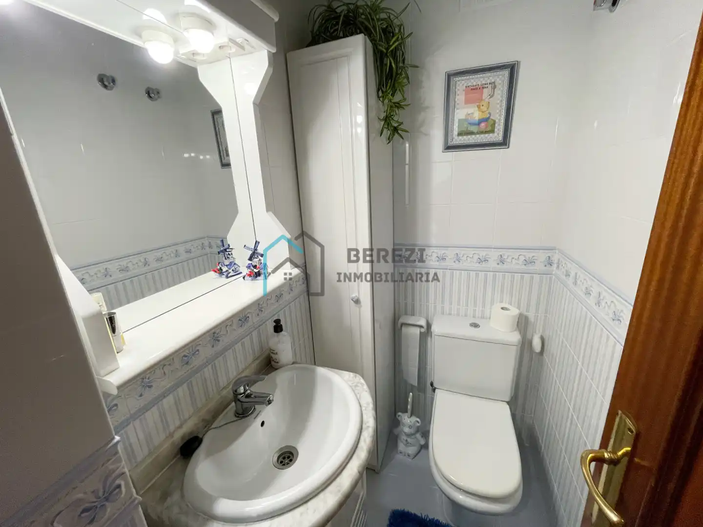 Baño de Casa adosada en venta en Mundaka con Calefacción, Jardín privado y Amueblado