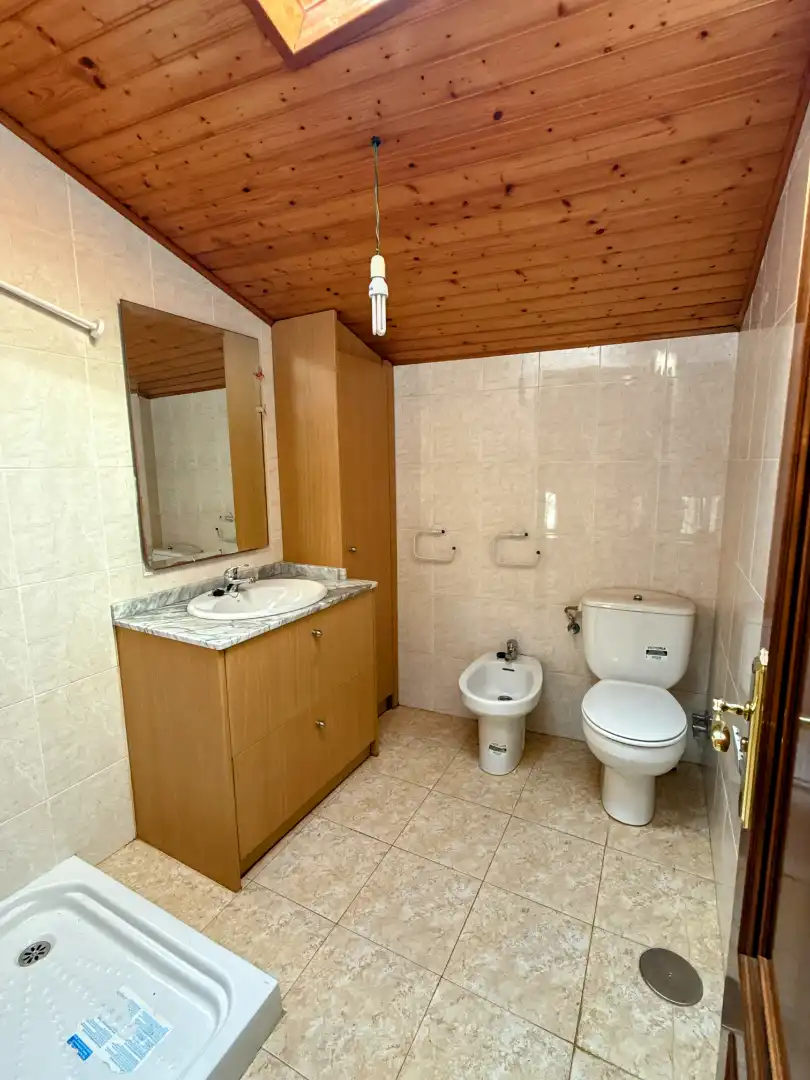 Bany de Casa o xalet en venda en Carballo amb Terrassa