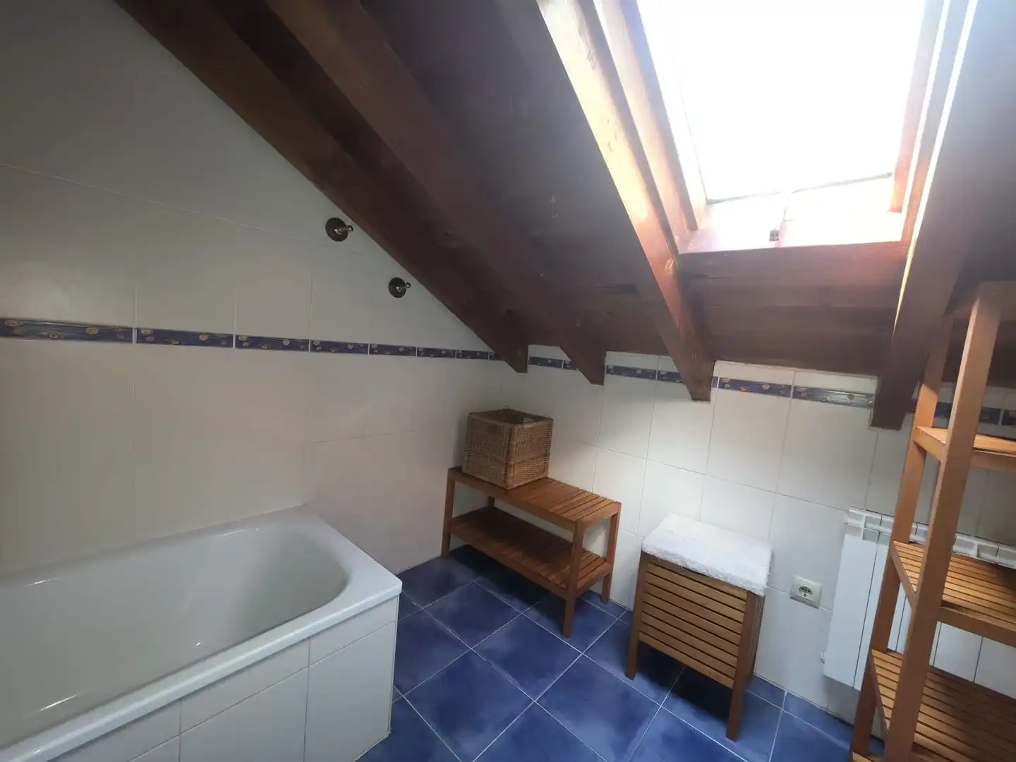 Bany de Casa o xalet de lloguer en Villaviciosa amb Calefacció, Terrassa i Traster