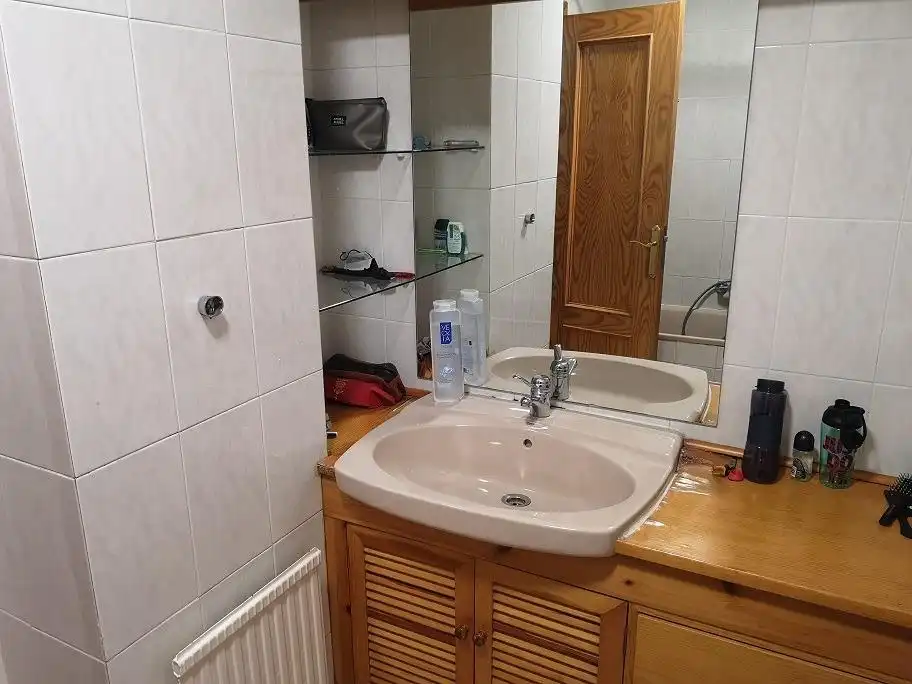Baño de Casa adosada en venta en Galapagar con Calefacción, Jardín privado y Terraza