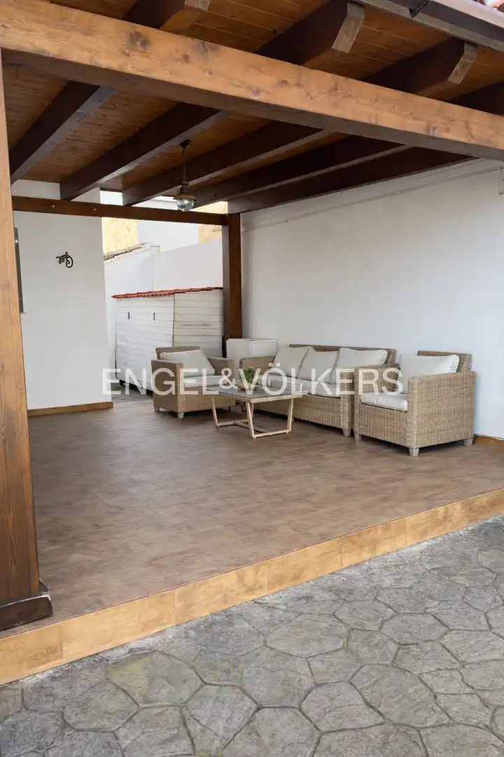 Casa con terraza en alquiler en La Conarda, imagen 4