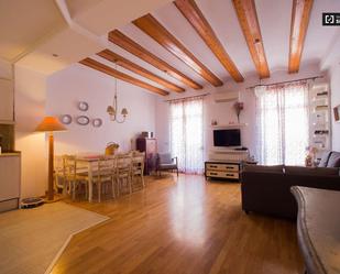 Apartment to share in El Carme