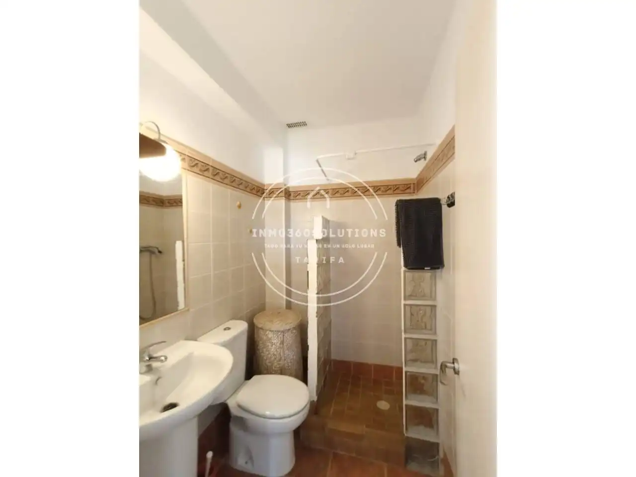 Bathroom of Houses for sale in Tarifa  with Terrace and Furnished