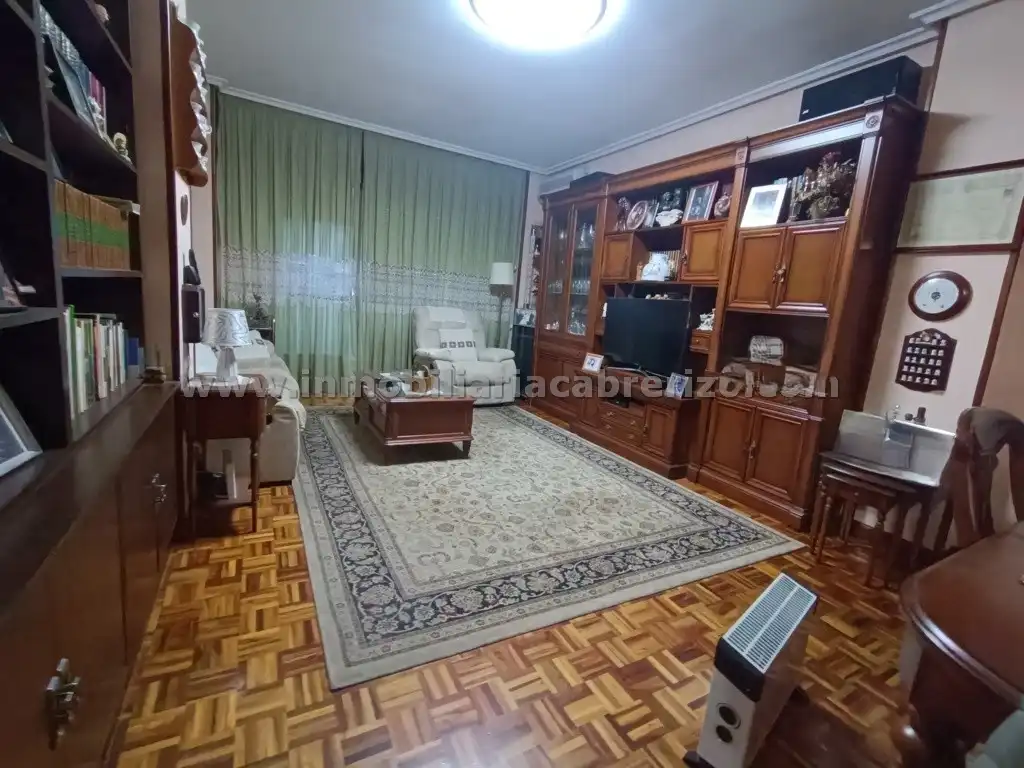 Sala de estar de Piso en venta en  Logroño con Aire acondicionado, Calefacción y Parquet