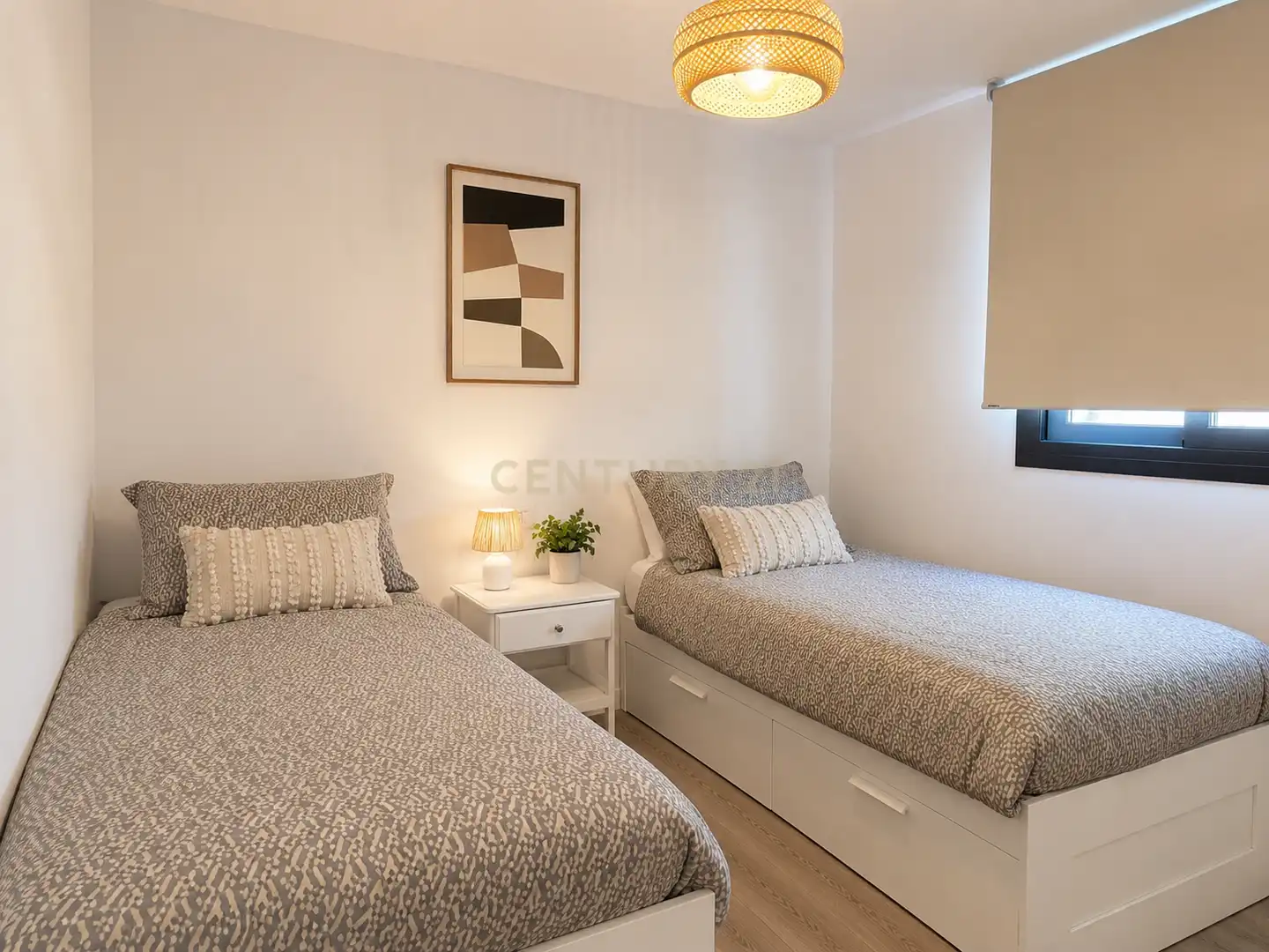 Schlafzimmer von Wohnungen zur Miete in Benalmádena mit Klimaanlage, Waschmaschine und Gemeinschaftspool