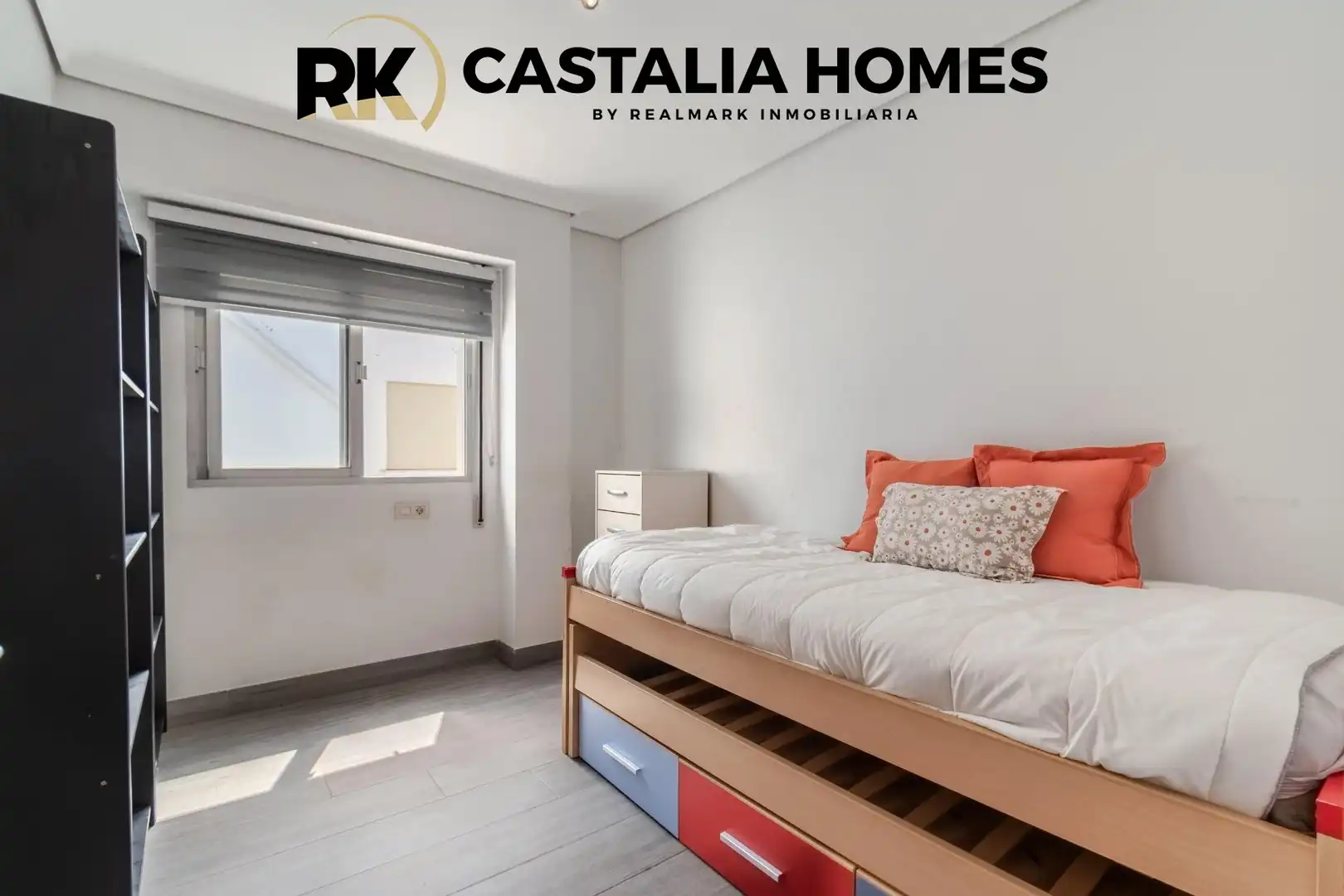 Habitación de Ático en venta en Burriana / Borriana con Calefacción, Terraza y Horno