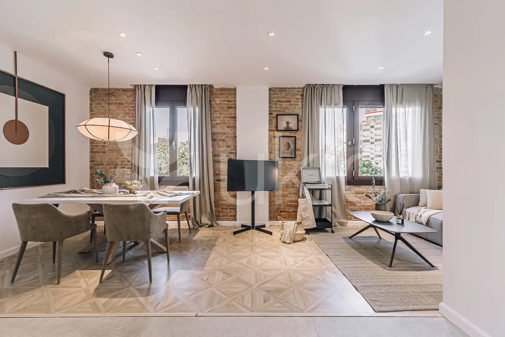 Sala de estar de Apartamento de alquiler en Barcelona con Aire acondicionado, Calefacción y Amueblado