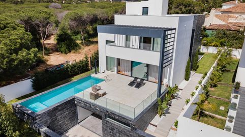 Descubre el lujo y la comodidad en esta impresionante villa contemporánea en Marbesa!, imatge 5