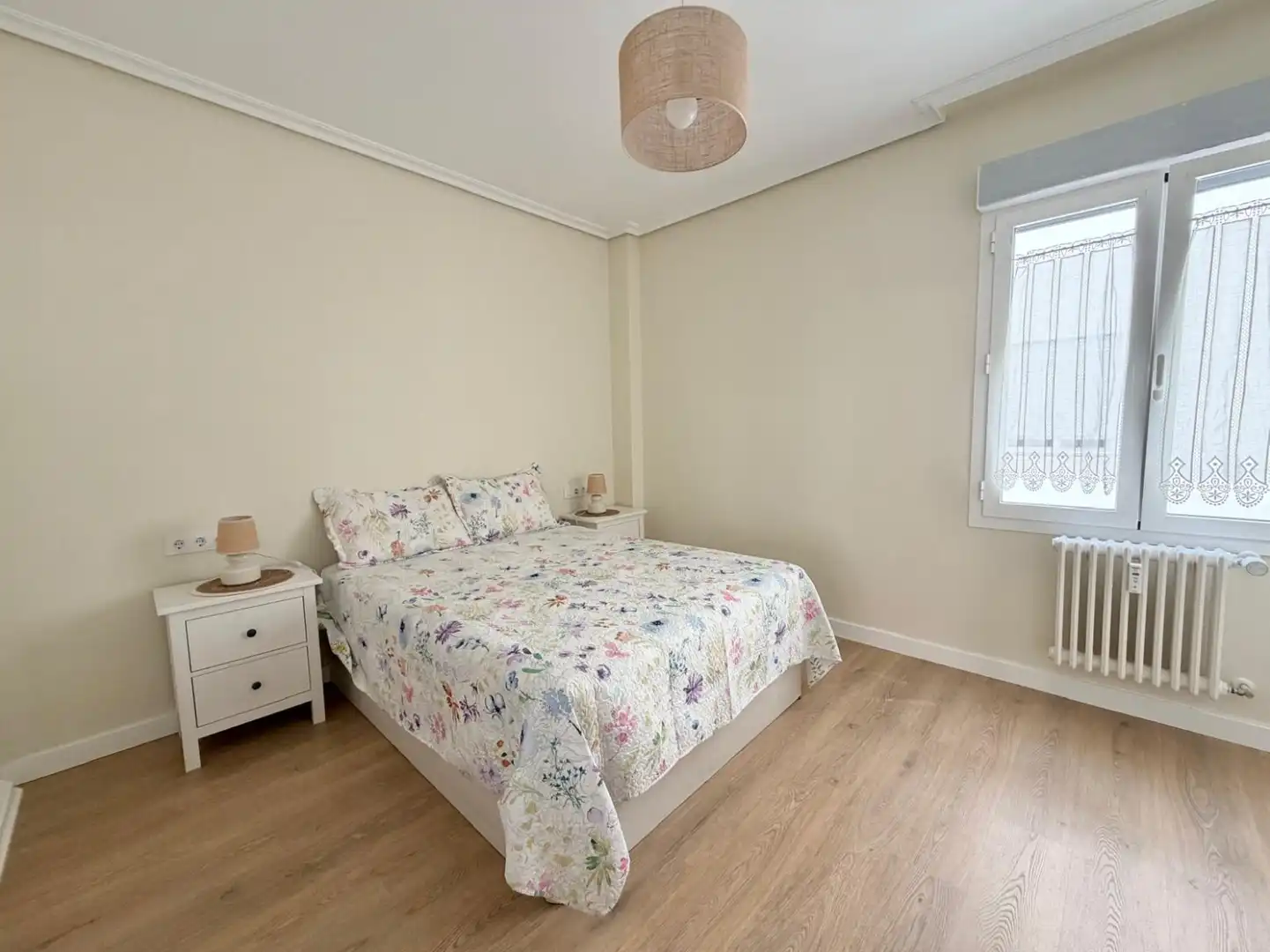 Bedroom of Flat for rent in  Logroño  with Heating, Terrace and Furnished