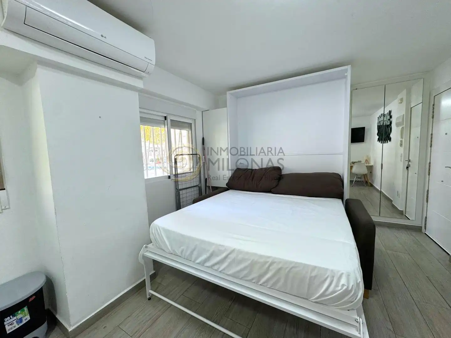 Habitación de Estudio en venta en Benidorm con Aire acondicionado, Jardín privado y Amueblado