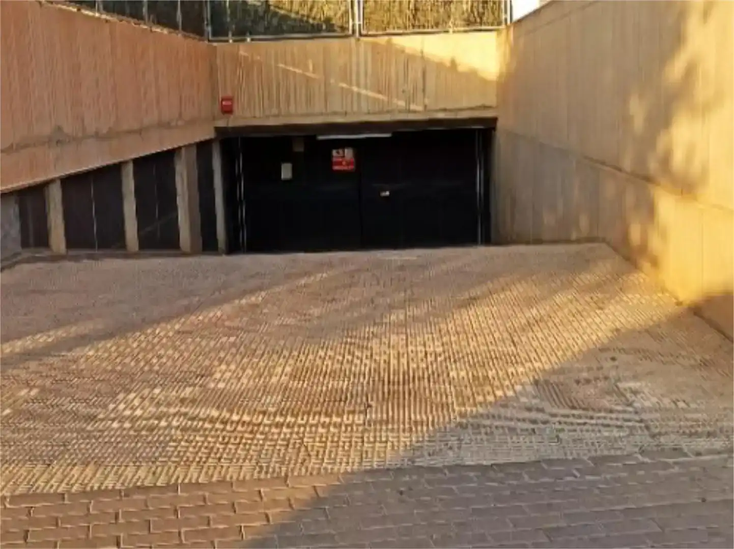 Parkplatz von Garage zur Miete in Lorca