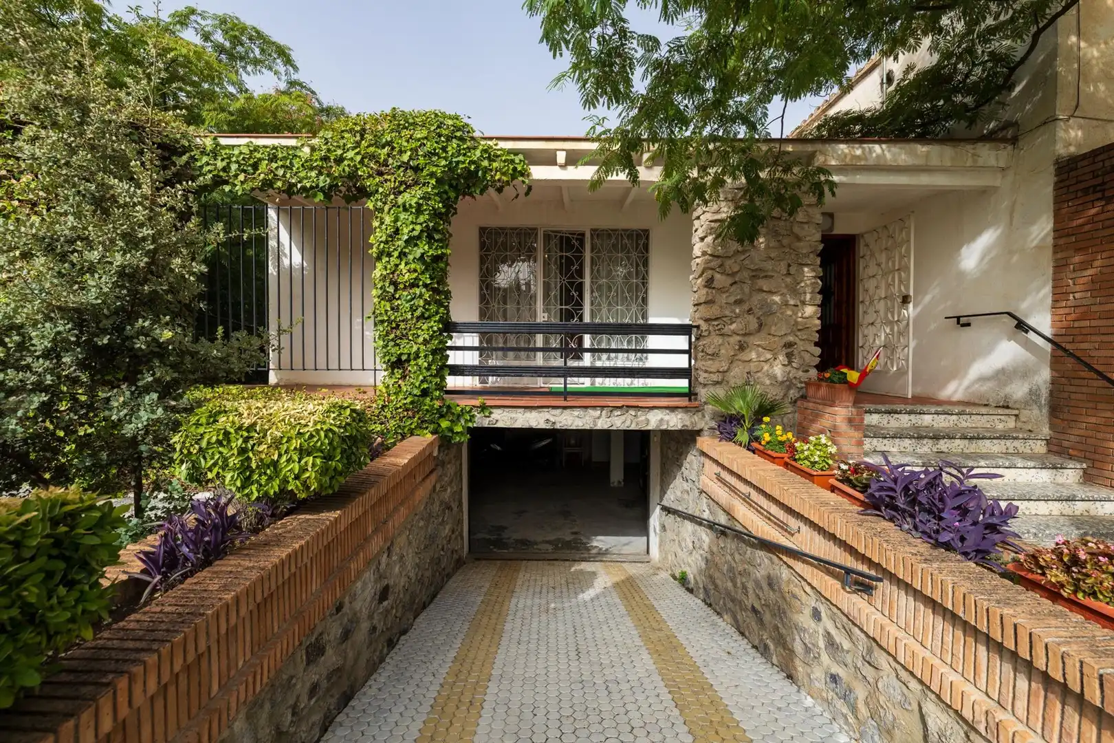Vista exterior de Casa o chalet en venta en Armilla con Aire acondicionado, Calefacción y Jardín privado