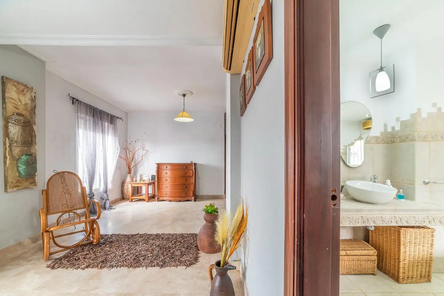 Casa o xalet en venda en Montequinto amb Aire condicionat, Jardí privat i Piscina