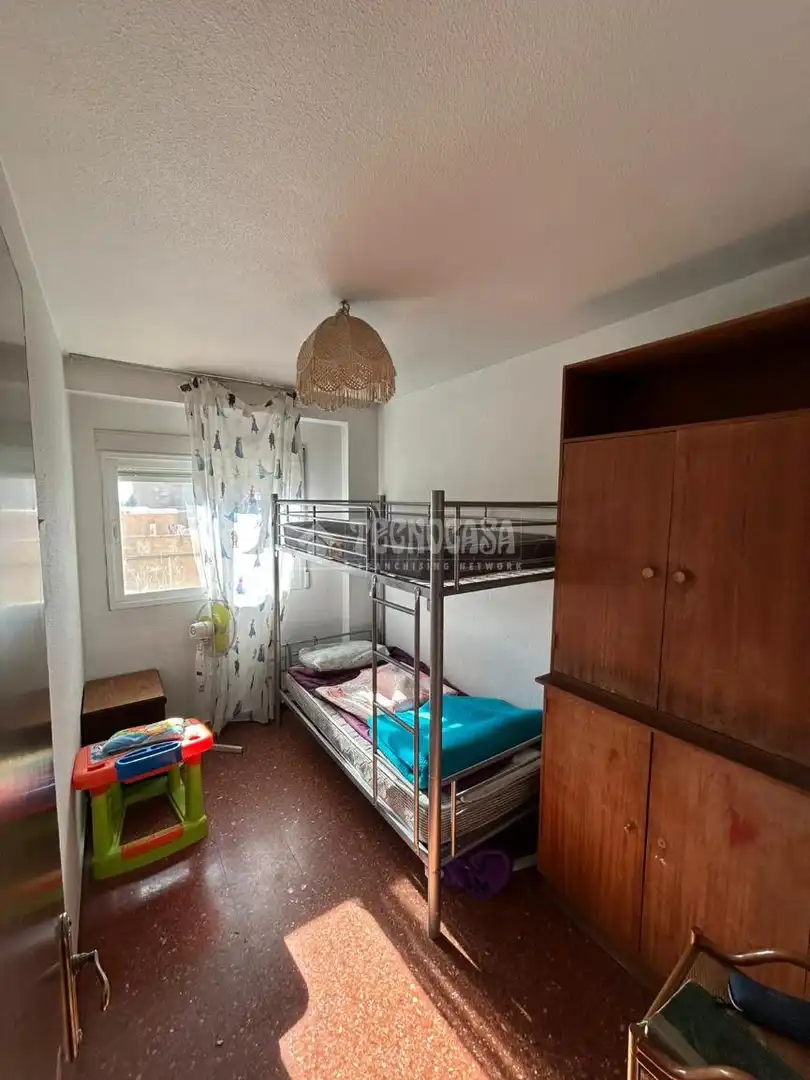 Habitación de Piso en venta en Granada con Balcón