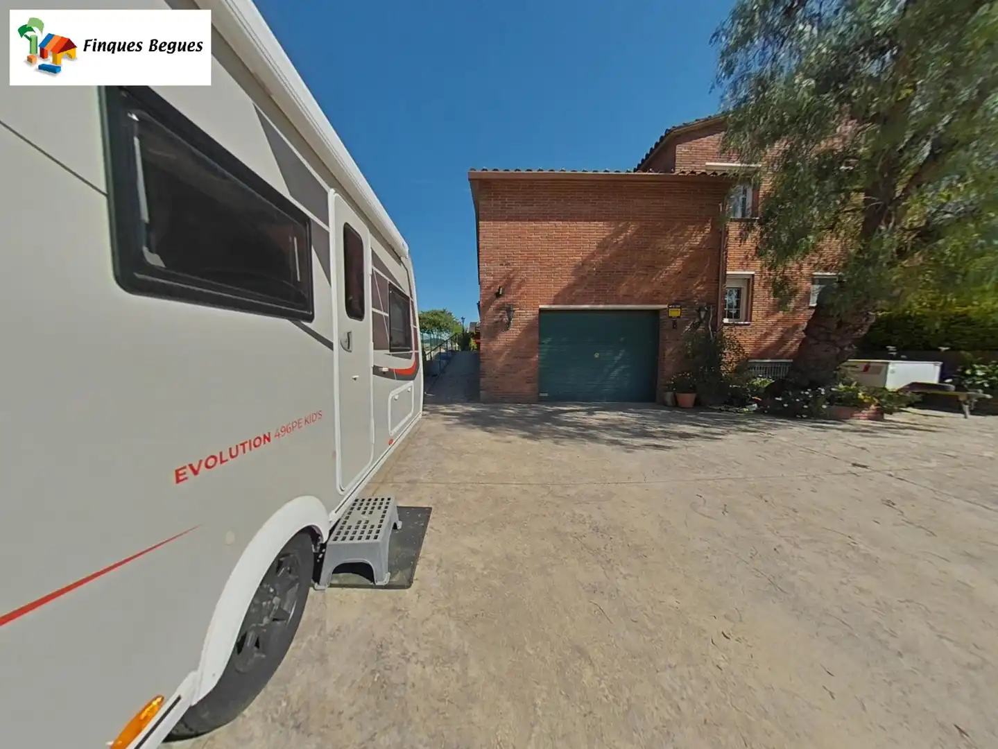 Parking de Casa o chalet en venta en Begues con Calefacción, Jardín privado y Trastero