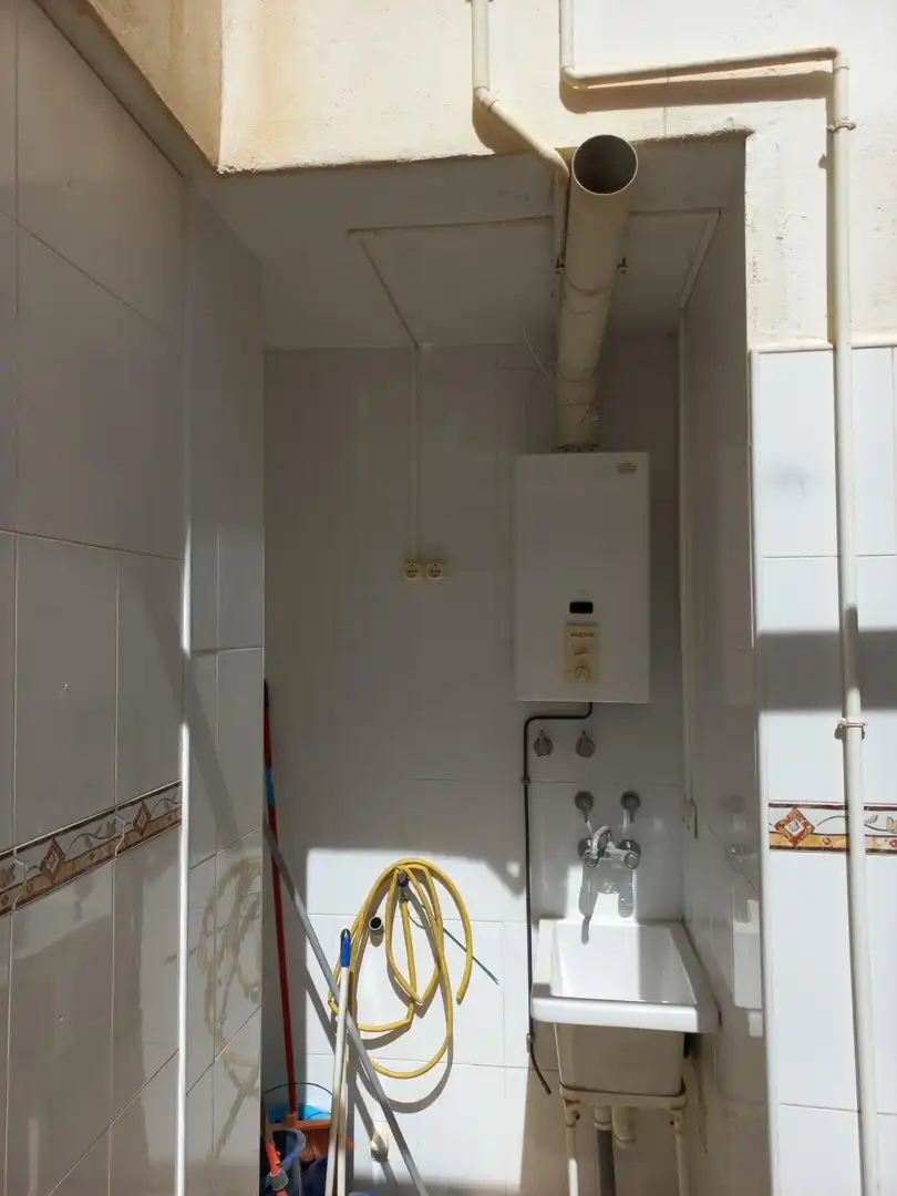 Baño de Casa adosada en venta en Águilas con Aire acondicionado, Calefacción y Trastero