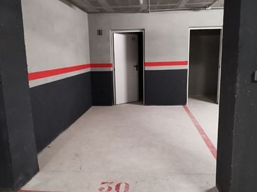 Moto à louer à Passeig de Pau Claris 17