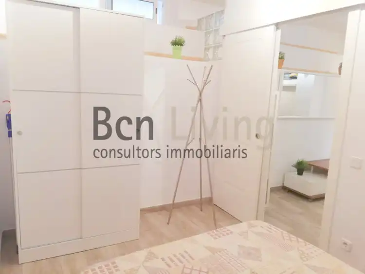 Bedroom of Flat for rent in Barcelona  with Furnished, Oven and Washing machine