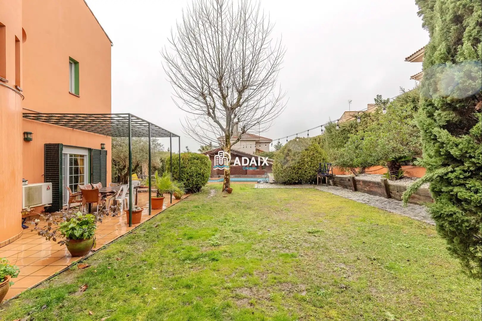 Jardí de Casa o xalet en venda en Cáceres amb Aire condicionat, Calefacció i Terrassa